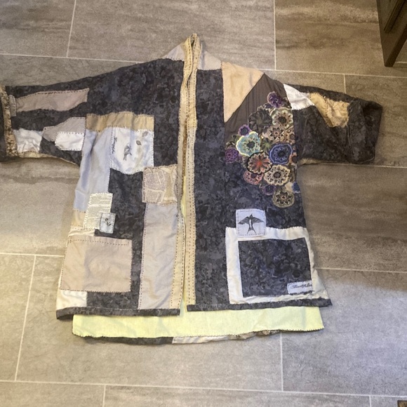 Patchwork quilted double sided jacket - Picture 6 of 14